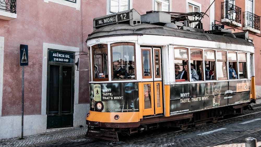 free walking tour lisbon