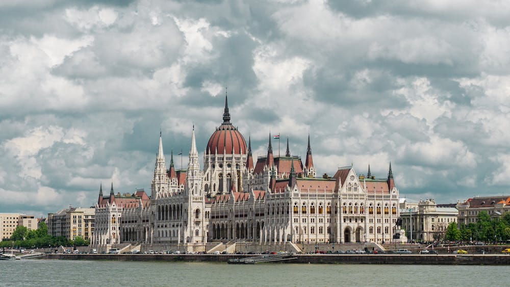 budapest free walking tour