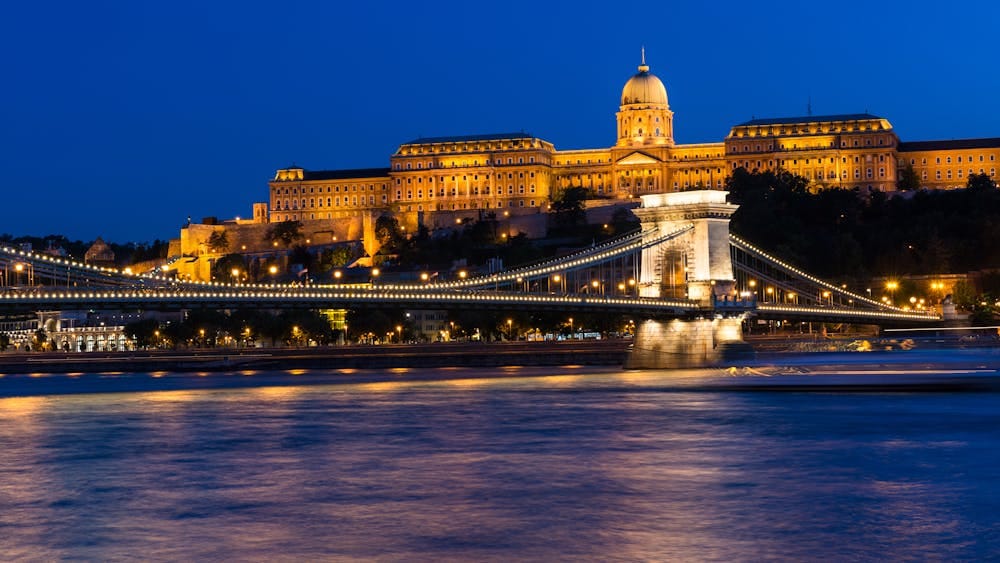free-walking-tour-budapest