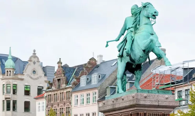 free copenhagen walking tour